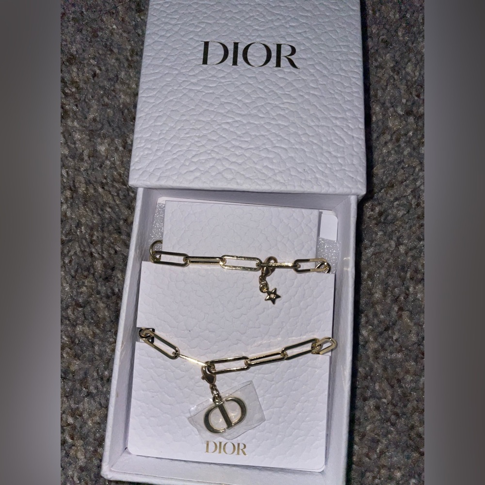 DIOR phone chain
